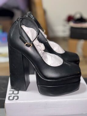 Black Platform Mary Jane Heels with Ankle Strap DREAM PAIRS